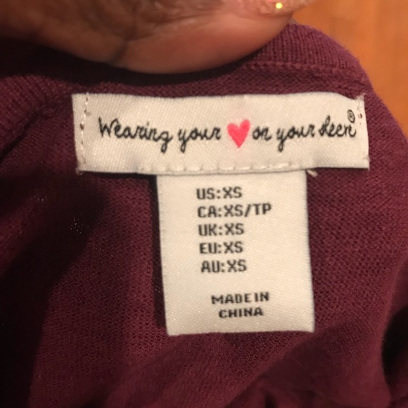 🐙Ruffle Top🐙 - Picture 3 of 5